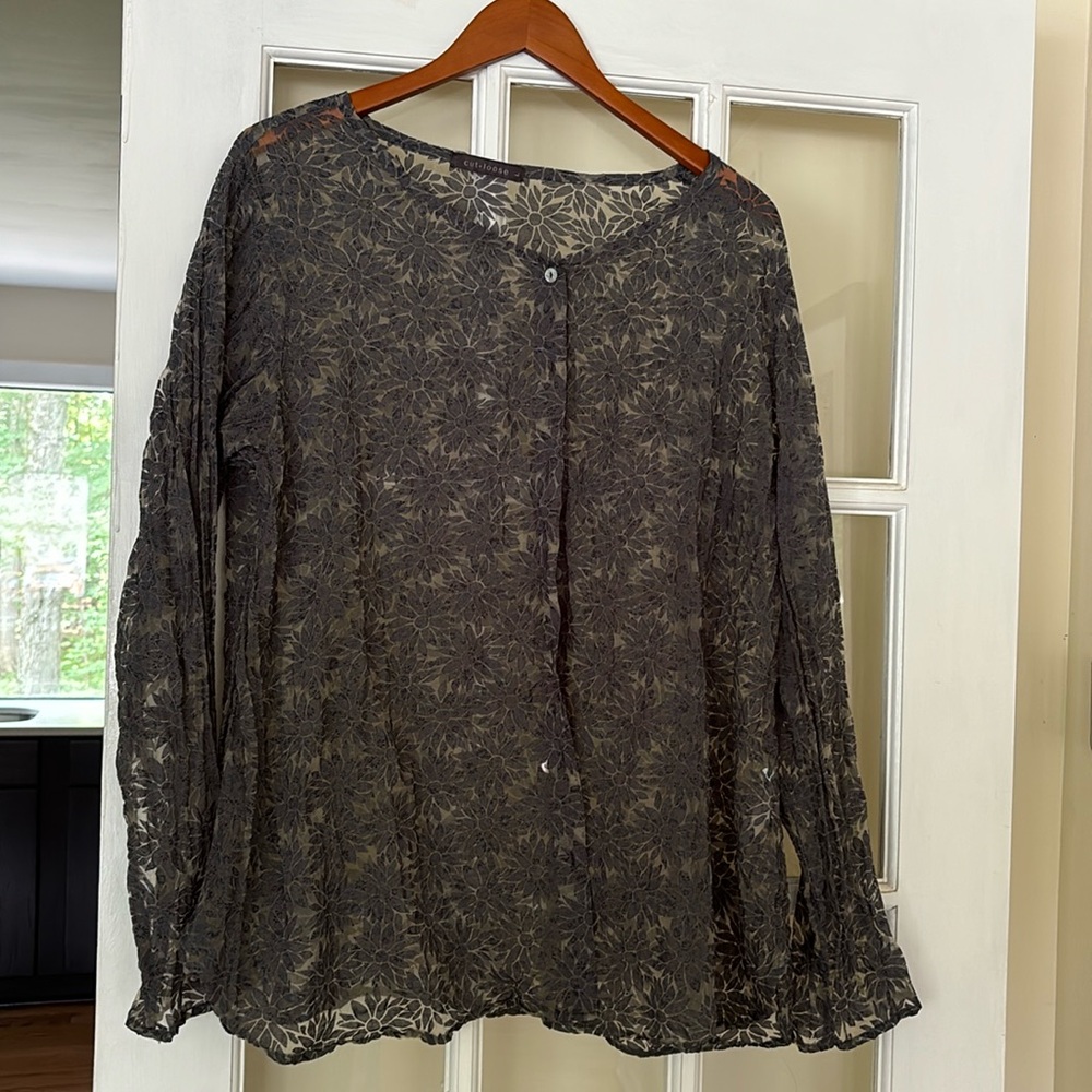 Cut Loose see-through flowered layering top